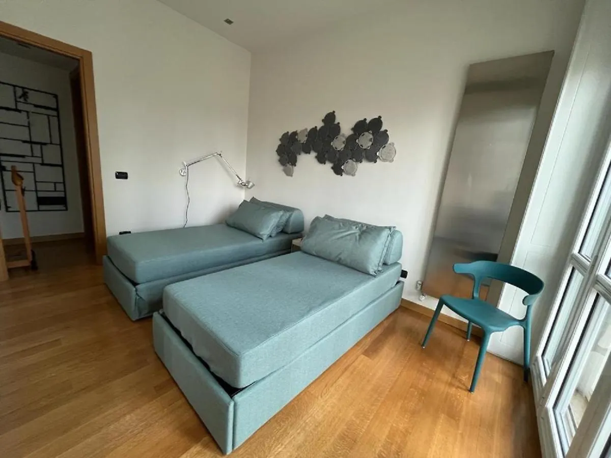 Home 10 Milano